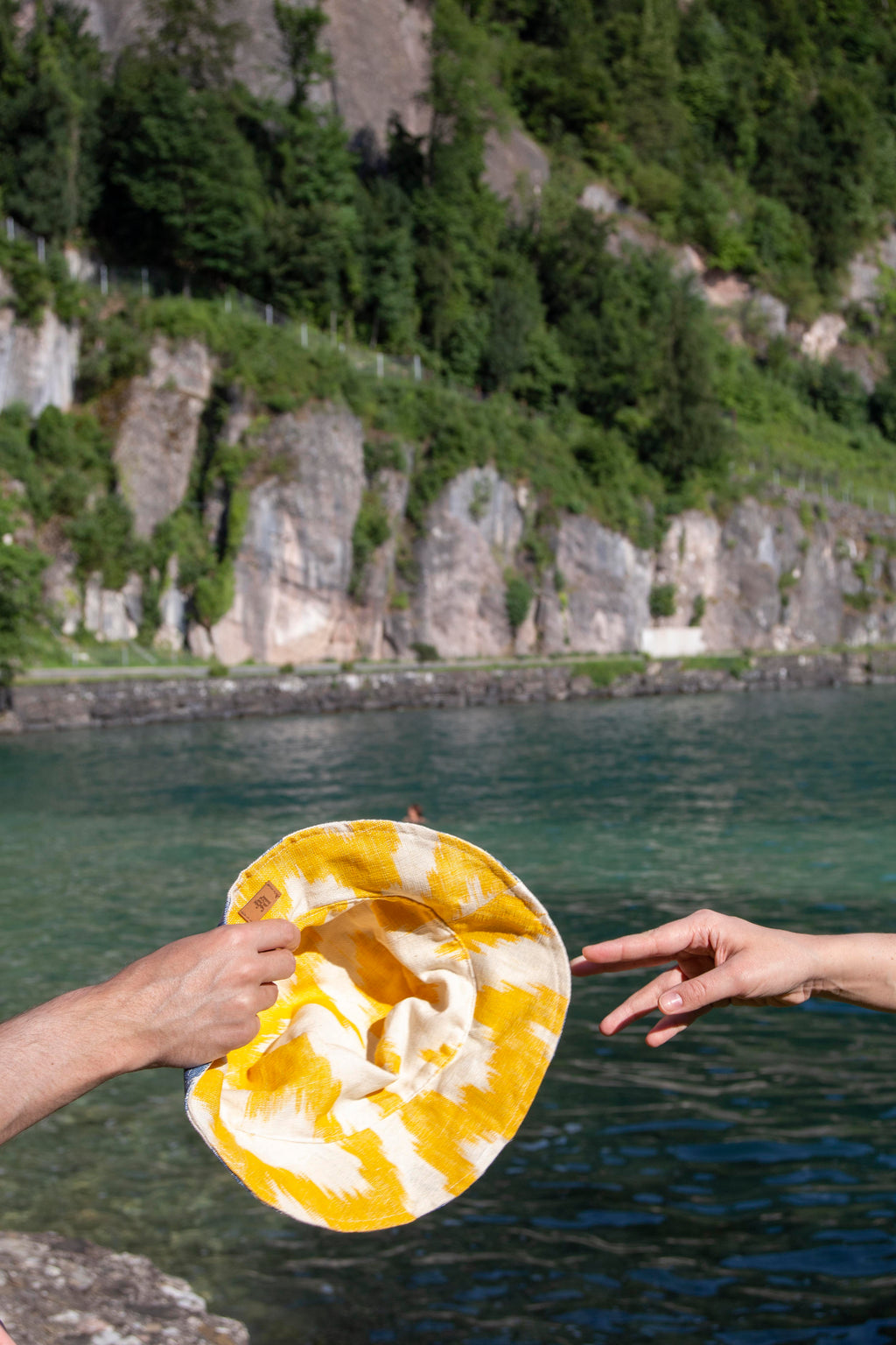 Lengua Bucket Hat Yellow/Blue