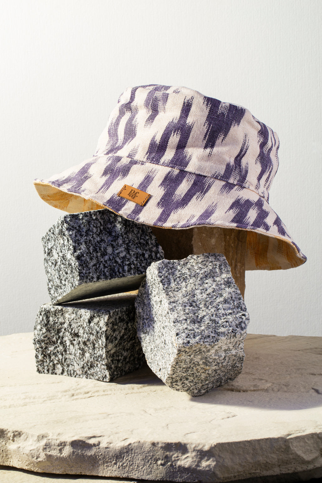 Lengua Bucket Hat Purple/Sand