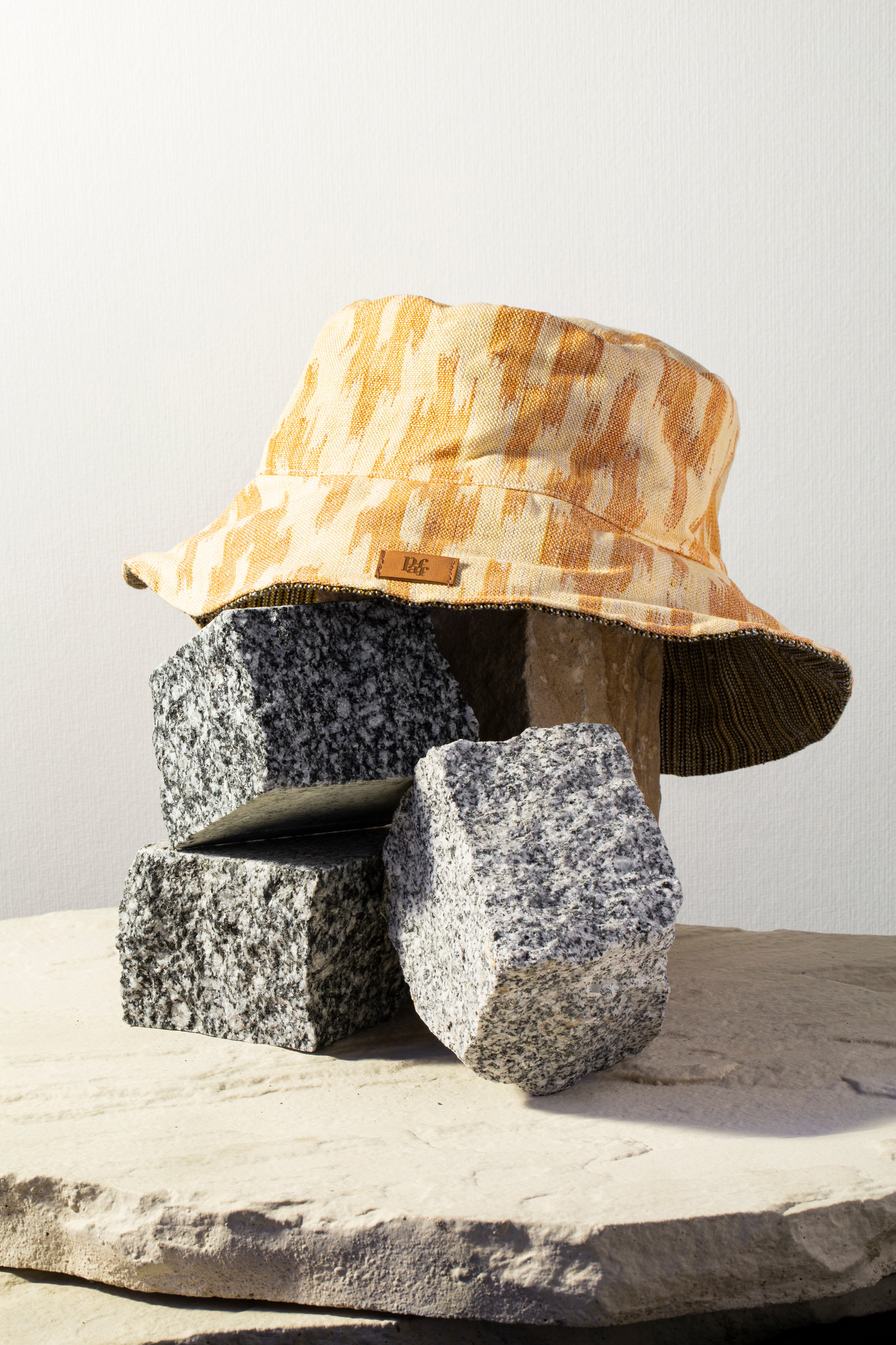 Lengua Bucket Hat Striped/Ochre